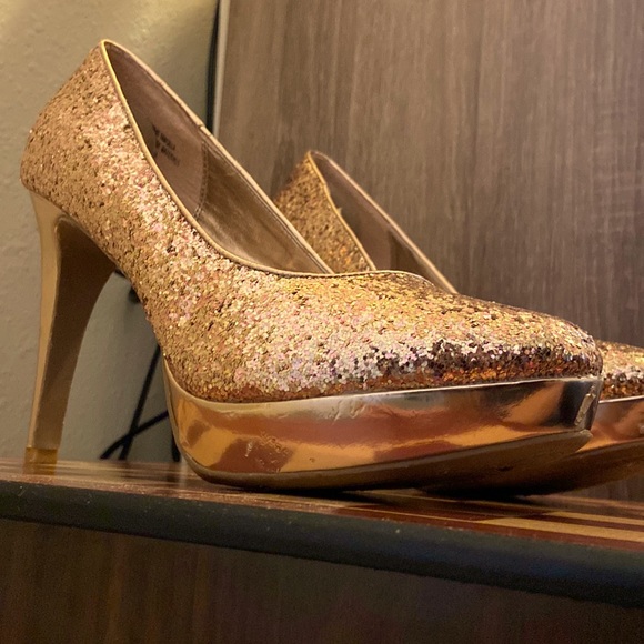 Glitter Stilettos - Picture 2 of 4